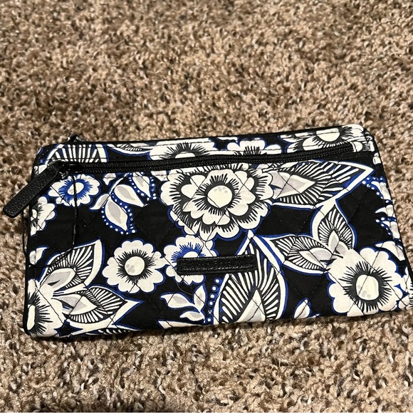 Vera Bradley Handbags - Vera Bradley Wallet